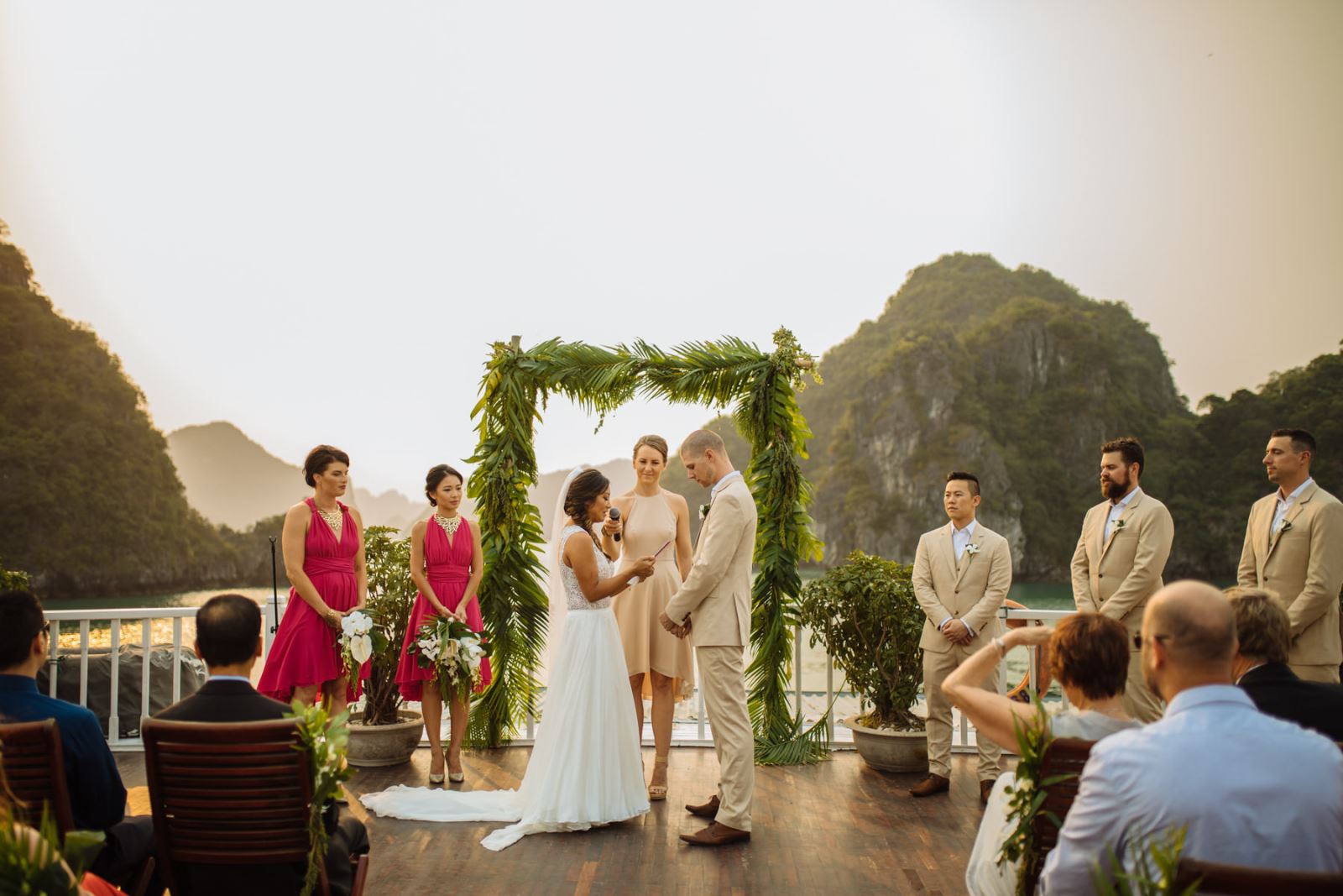 Wedding cruises in Ha Long Bay